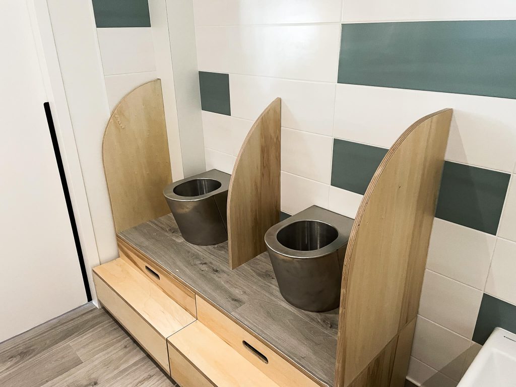 Toilettes sèches-crèche-bassens